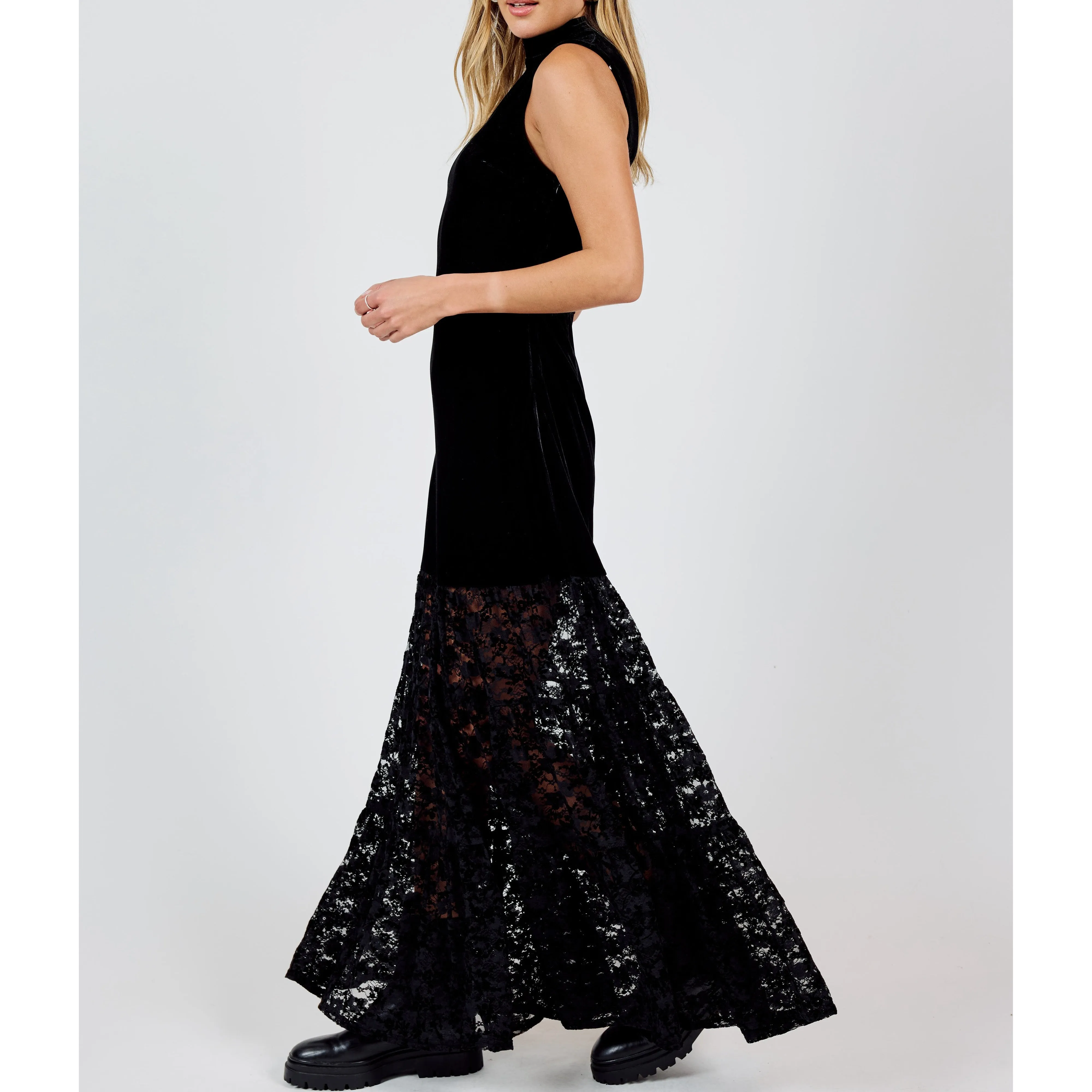 VELVET LACE CONTRAST MAXI DRESS