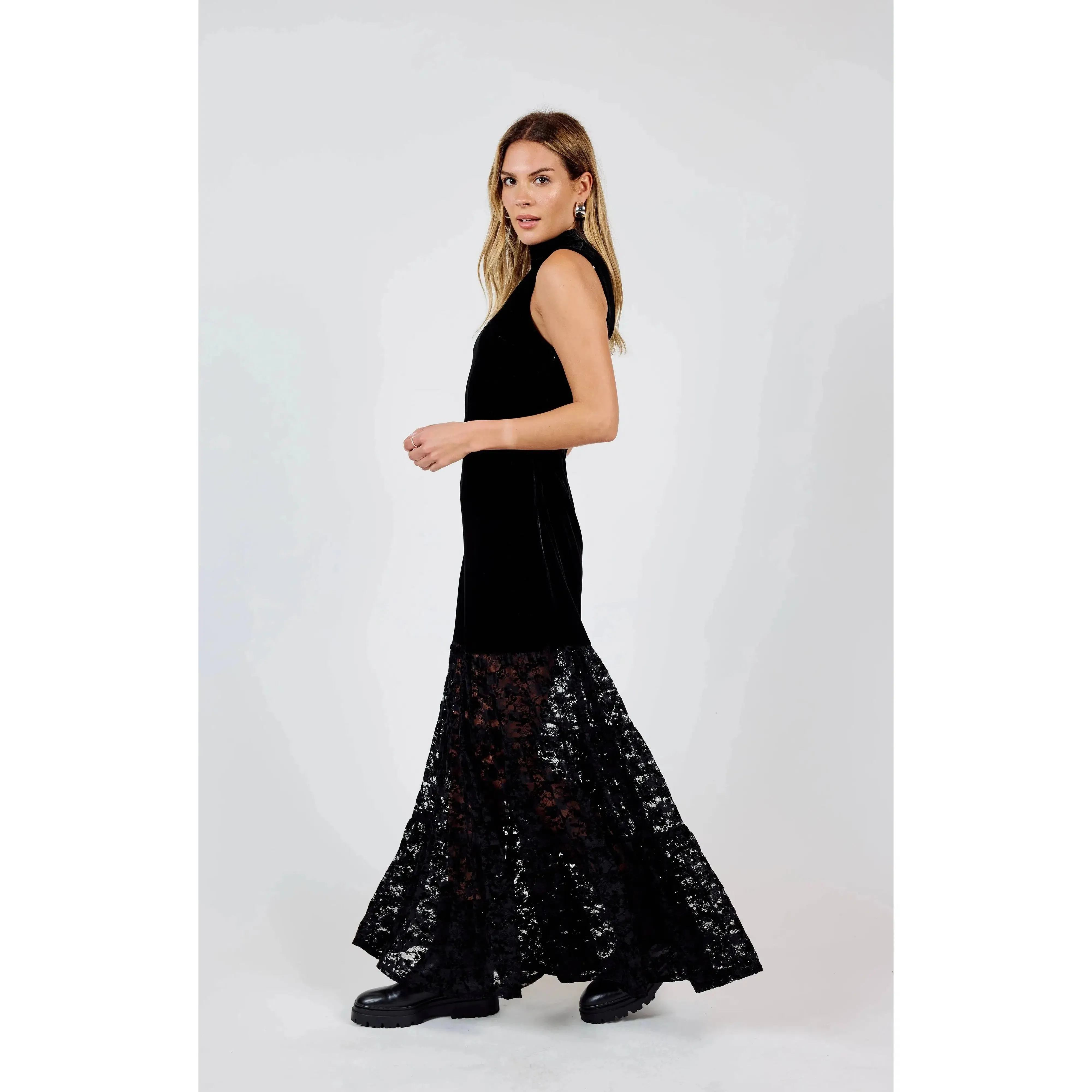 VELVET LACE CONTRAST MAXI DRESS