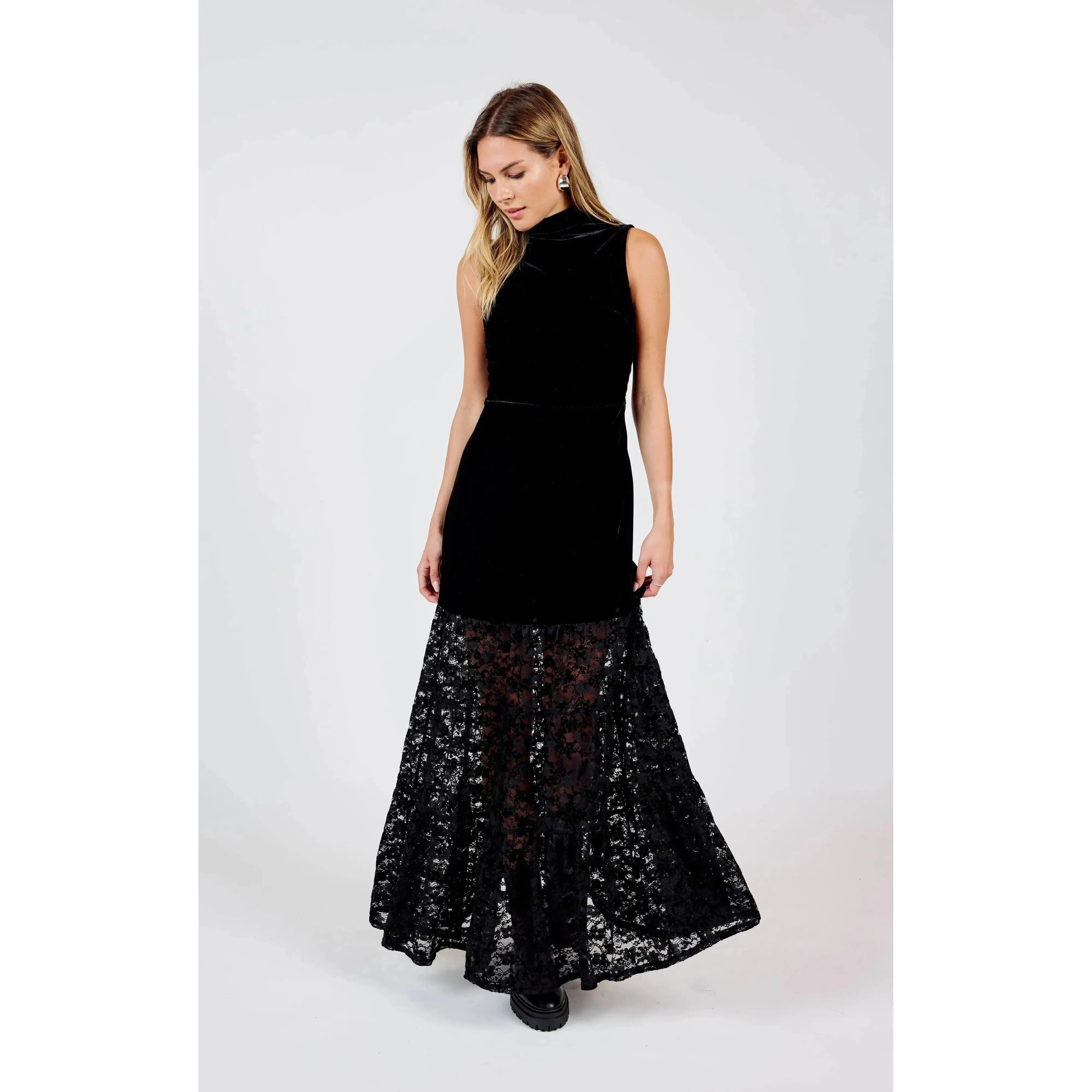 VELVET LACE CONTRAST MAXI DRESS