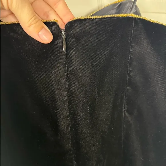 Vintage Alex Evenings Black Velvet Mini Pencil Dresss Gold Beading Size 10