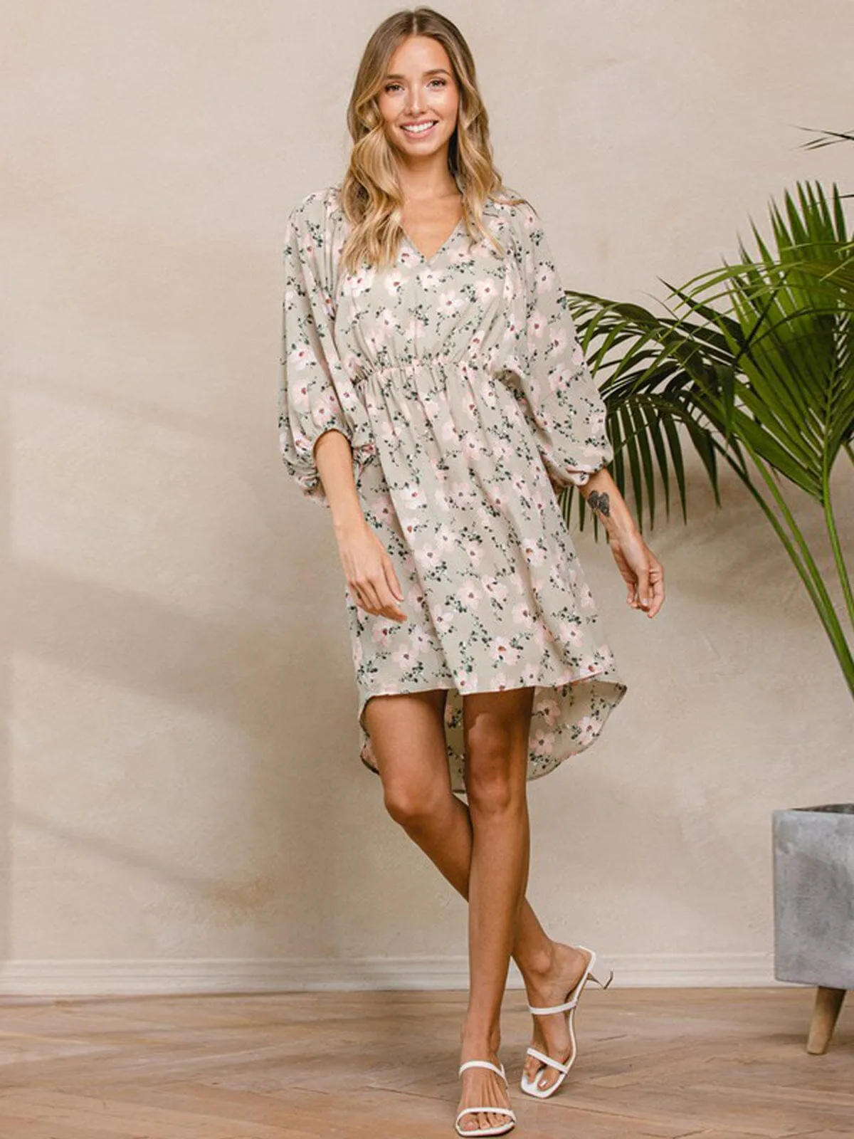 WOMEN'S 3/4 SLEEVE V-NECK ELASTIC WAIST HI-LOW MINI DRESS