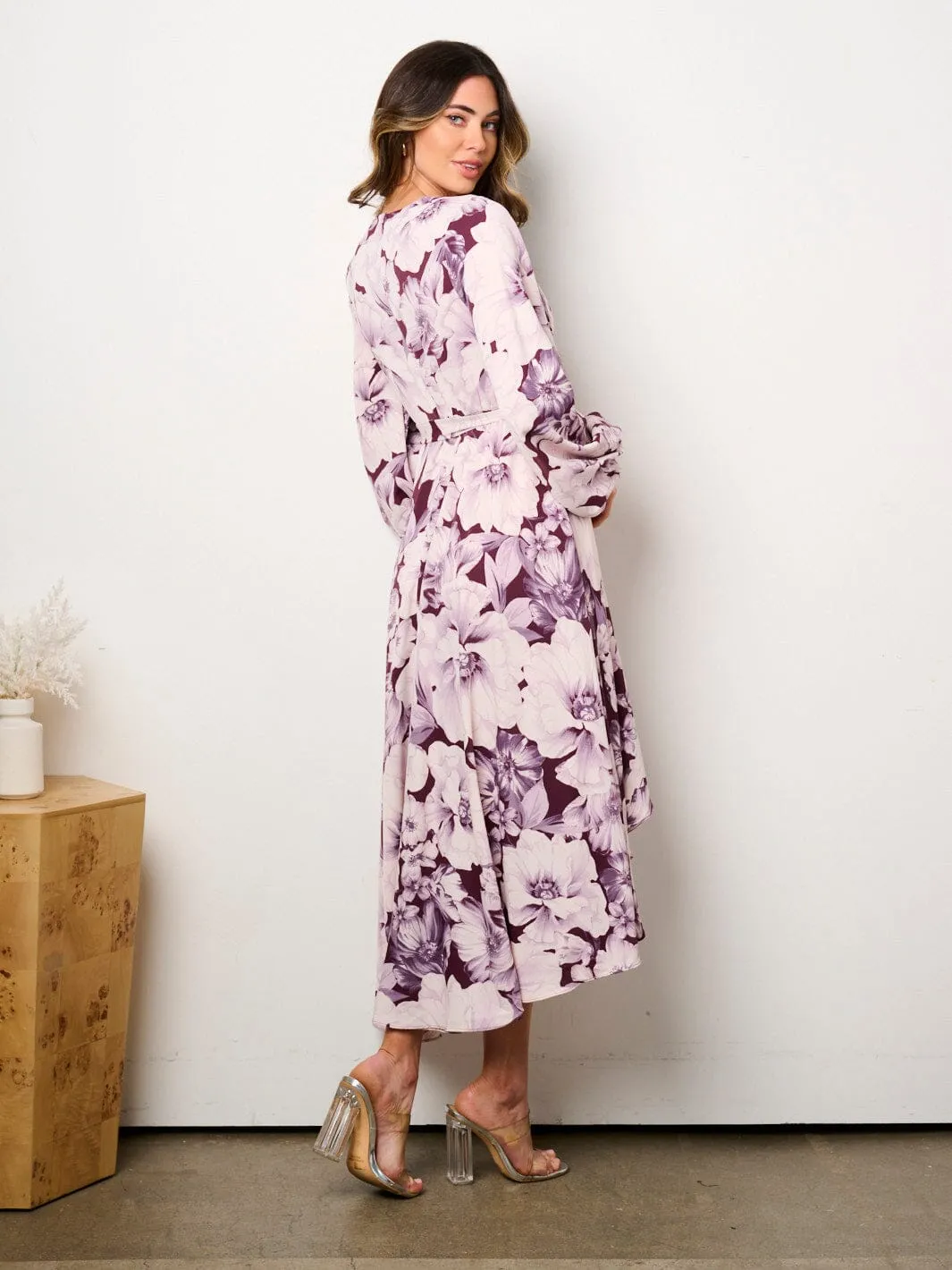 WOMEN'S LONG SLEEVE SELF TIE HIGH-LOW FLORAL PRINT SURPLICE MIDI DRESS