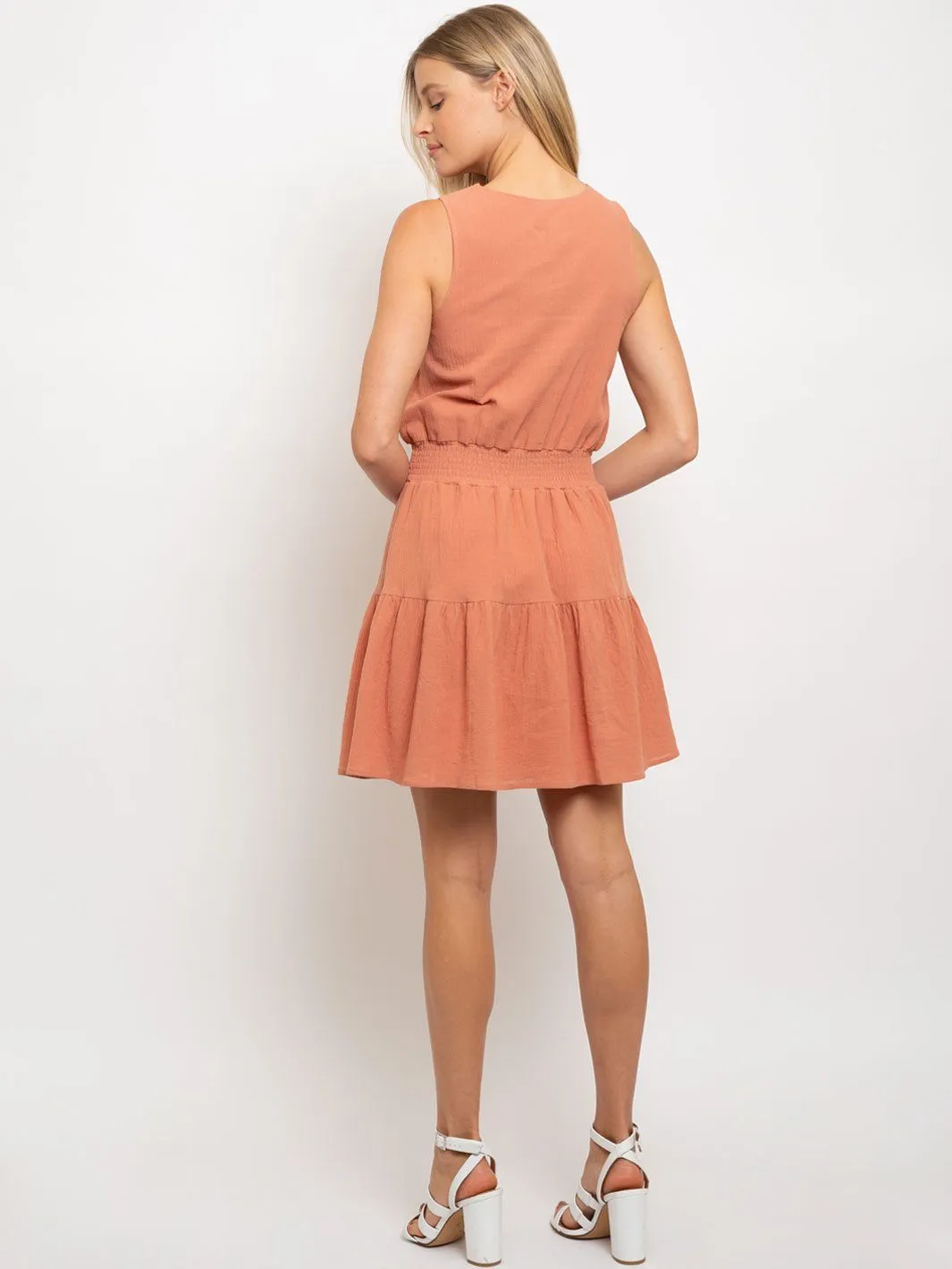 WOMEN'S MINI SMOCKED WAIST SLEEVELESS LACE-UP DRESS