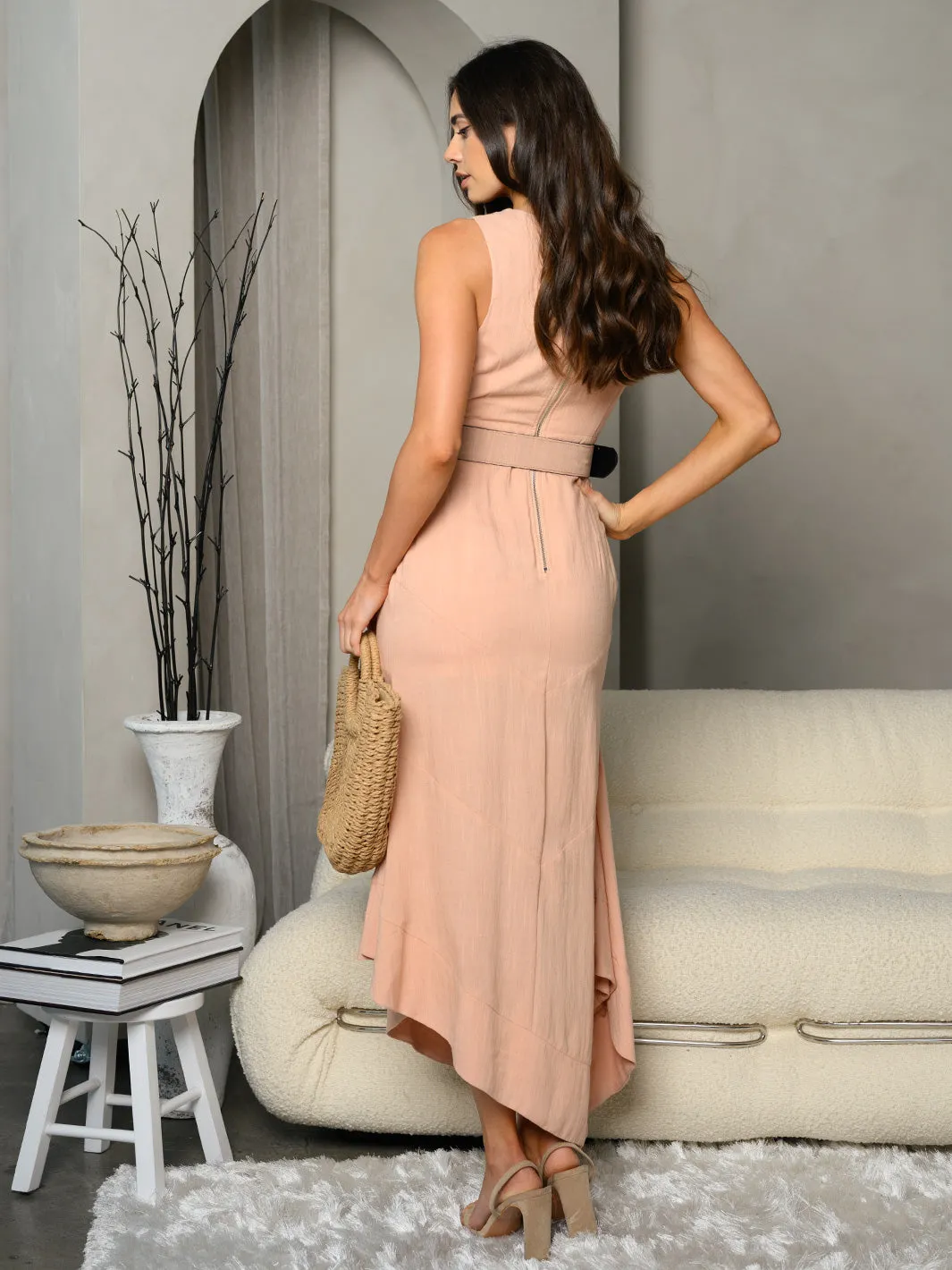 WOMEN'S SLEEVELESS V-NECK FRONT BELT MAXI DRESS