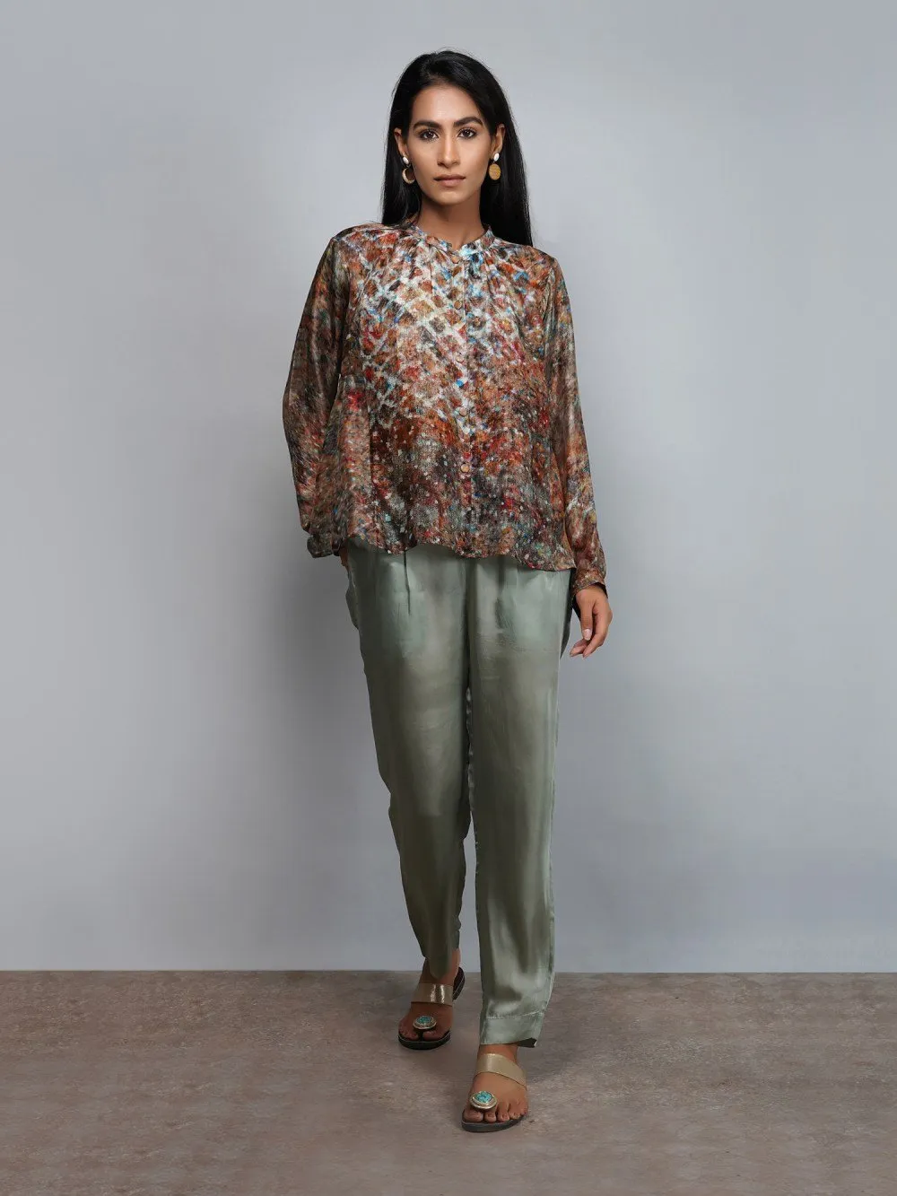Yavi   I   Silk Printed Top With Solid Pant