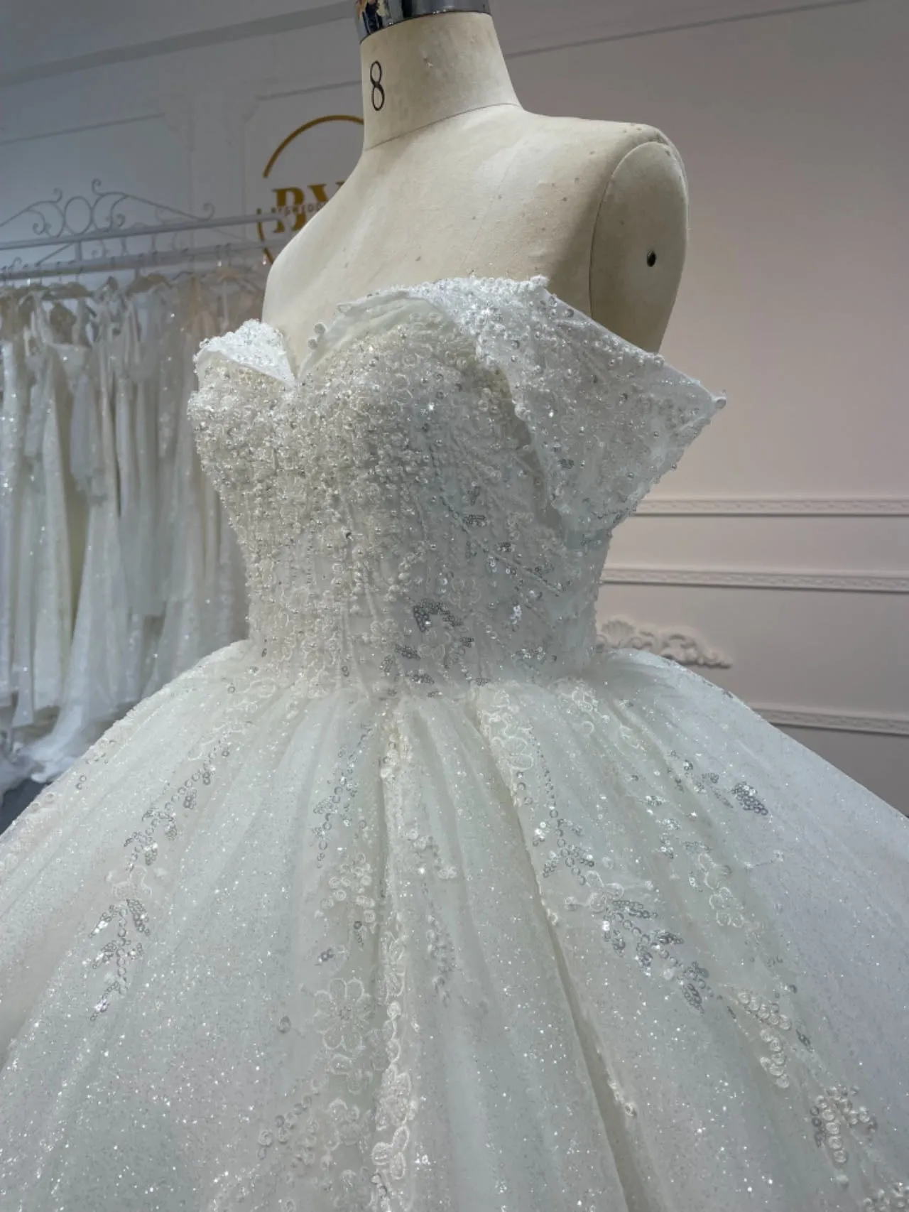 Z319-1 One-shoulder luxury beaded BALL GOWN